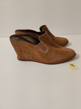 Johnston & Murphy Suede Wedge Slip-On Mules in Brown 19